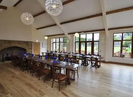 Guest house Sneaton Castle Centre 4*